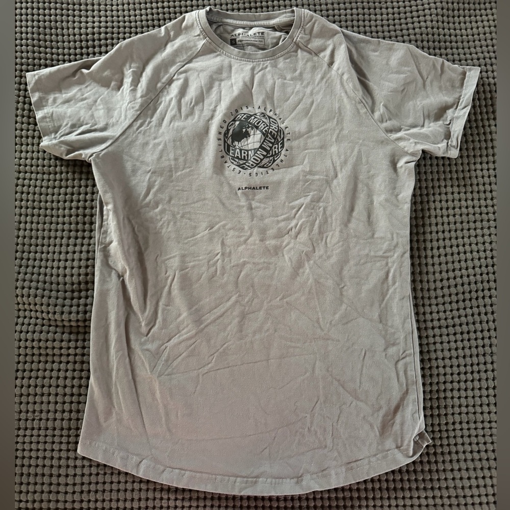 Alphalate Athletics Performance Shirt Men’s Small